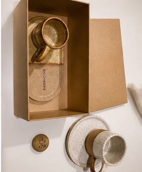 Kit de cerâmica artesanal em caixa para presente